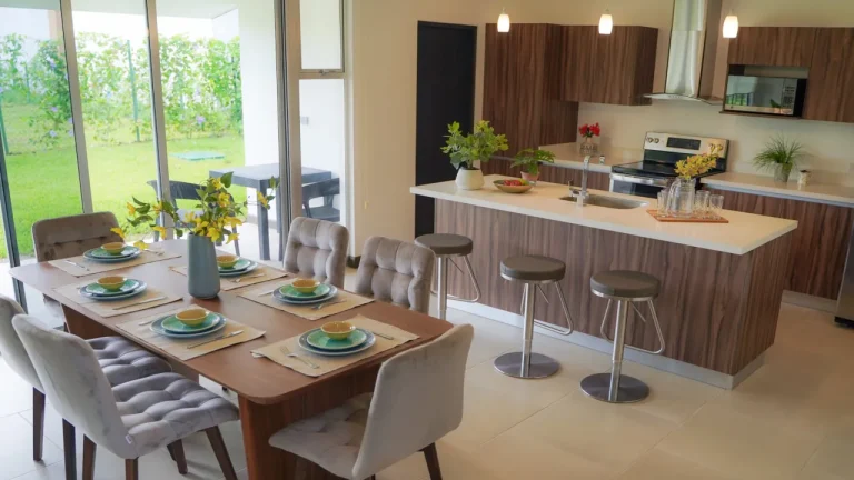 View of the dining and kitchen area of ​​one of our houses located in La Guacima de Alajuela.